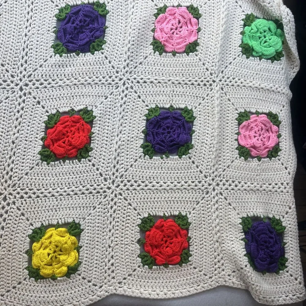 Afghan Handmade Vintage 3D Flower Granny Square Crochet Grandma Core 70